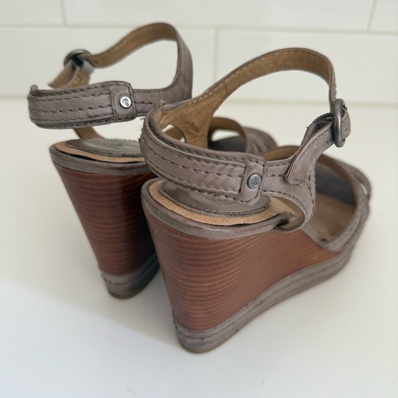 Frye Womens Corrina Stitch Leather Wedge Sandals Taupe Brown Size 10 - Picture 4 of 6